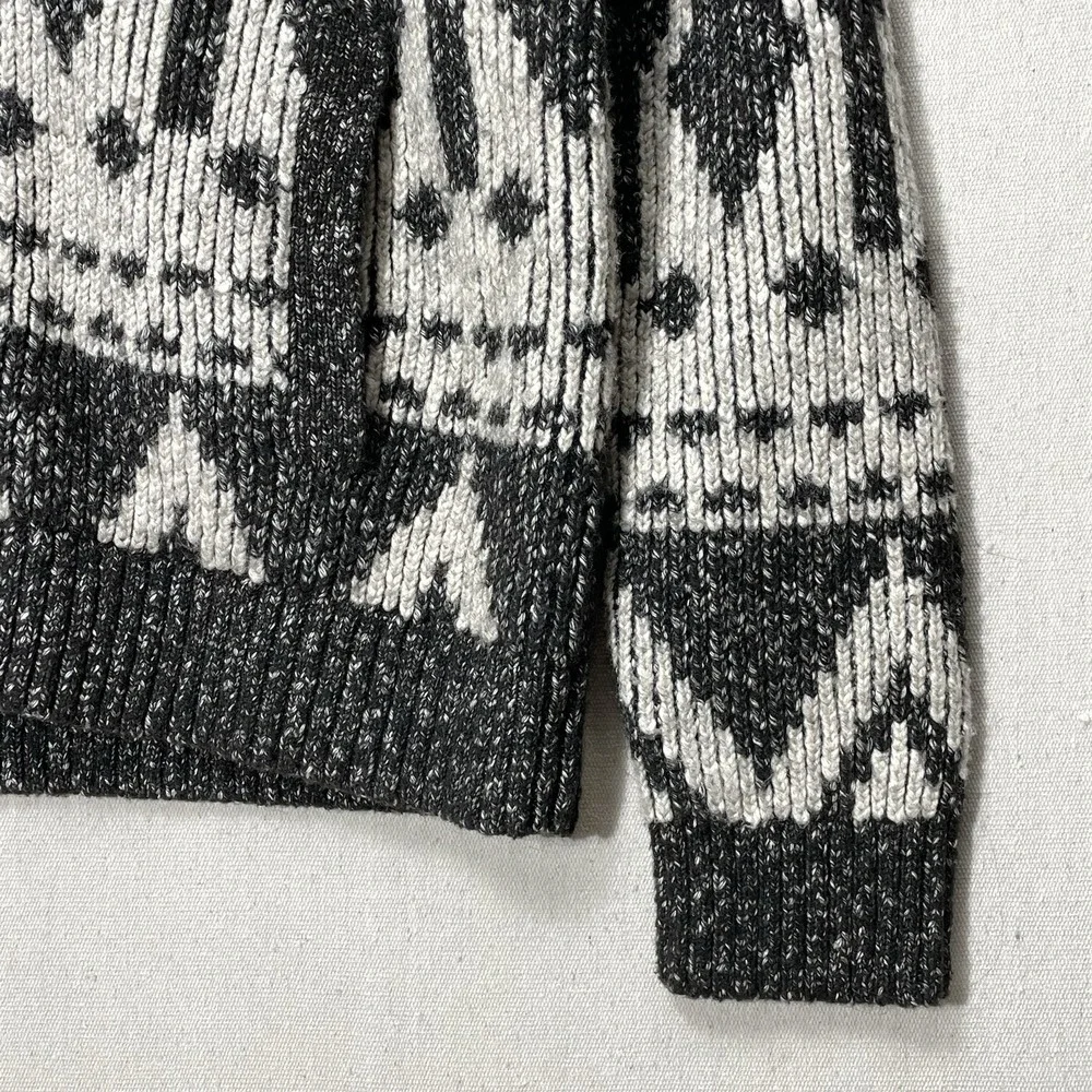 Banana Republic cozy statement